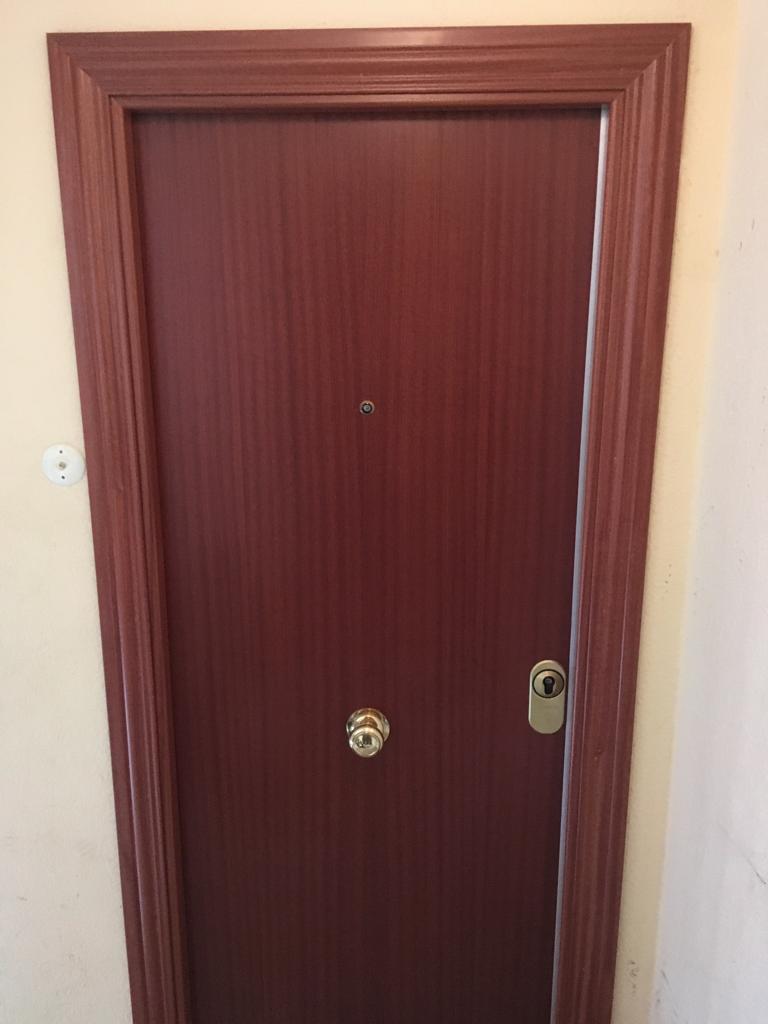 Puerta Blindada el barrio de Villa del Prado